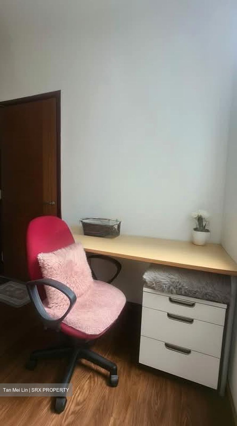 Poh Huat Road (D19), Terrace #531215081